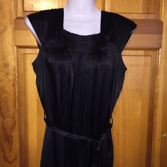 Little black dress - Picture 1 of 5